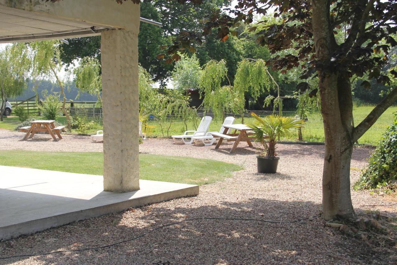 Logis Du Grand Pin Appartement Saint-Martin-des-Entrées Buitenkant foto