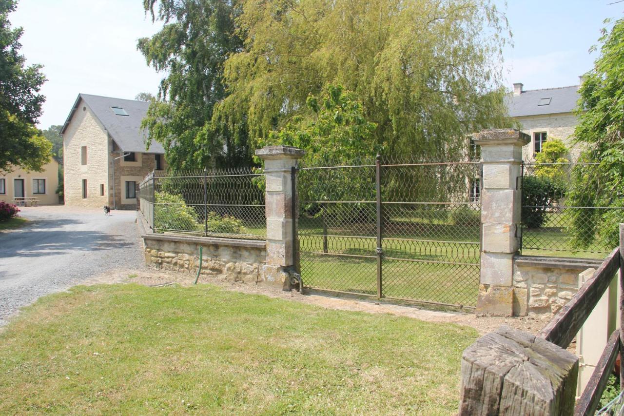 Logis Du Grand Pin Appartement Saint-Martin-des-Entrées Buitenkant foto