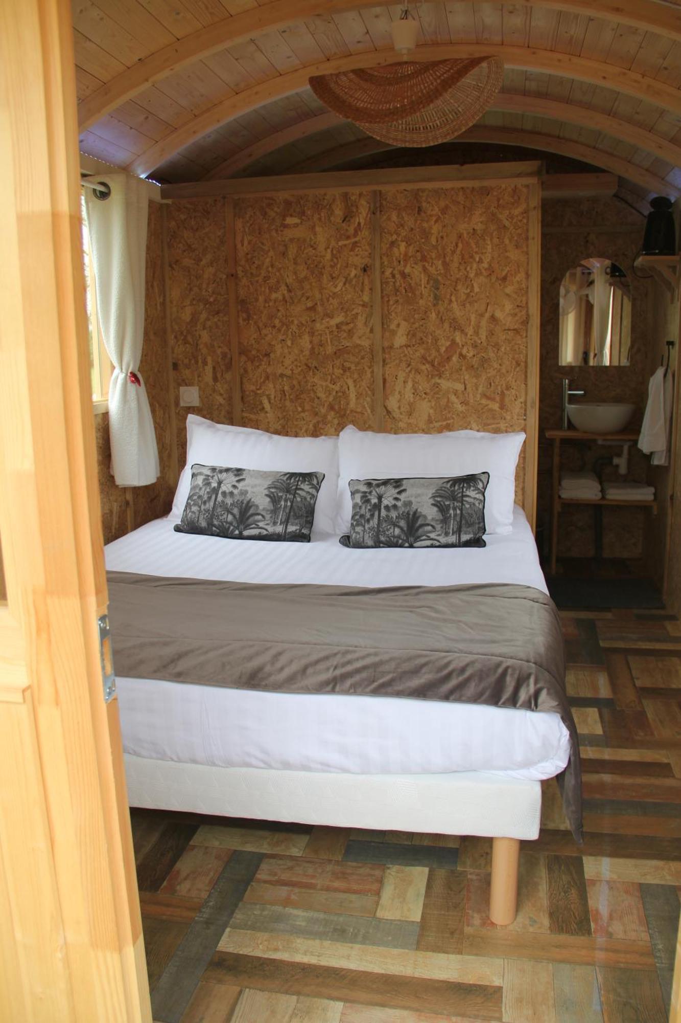 Logis Du Grand Pin Appartement Saint-Martin-des-Entrées Buitenkant foto